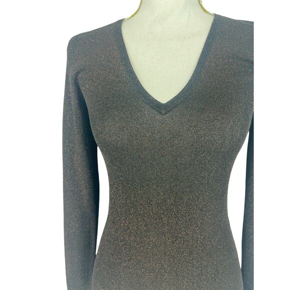 Brunello Cucinelli Metallic V-Neck Long Sleeve Top - Picture 5 of 12